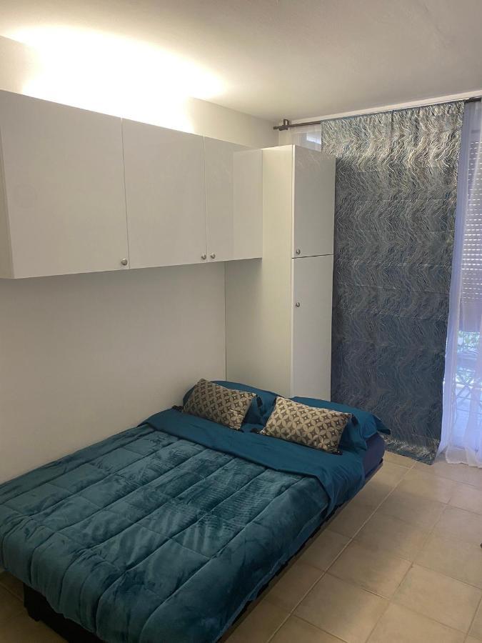 Joli Studio Neuf Av Terrasse A 50 M De La Mer Et Gare Рокбрюн-Кап-Мартен Екстер'єр фото