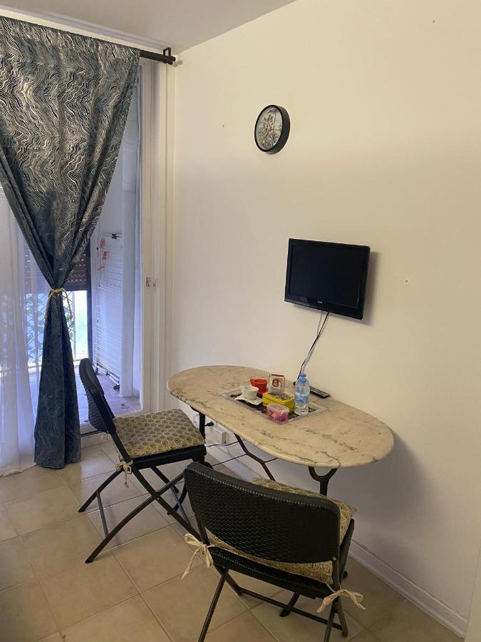 Joli Studio Neuf Av Terrasse A 50 M De La Mer Et Gare Рокбрюн-Кап-Мартен Екстер'єр фото