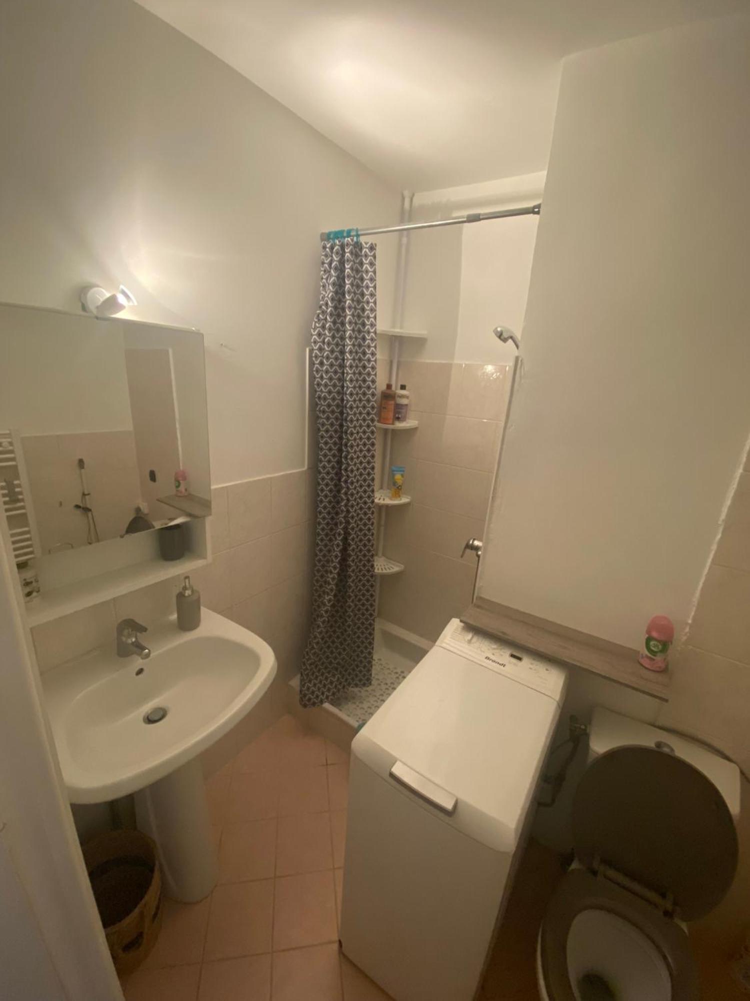 Joli Studio Neuf Av Terrasse A 50 M De La Mer Et Gare Рокбрюн-Кап-Мартен Екстер'єр фото
