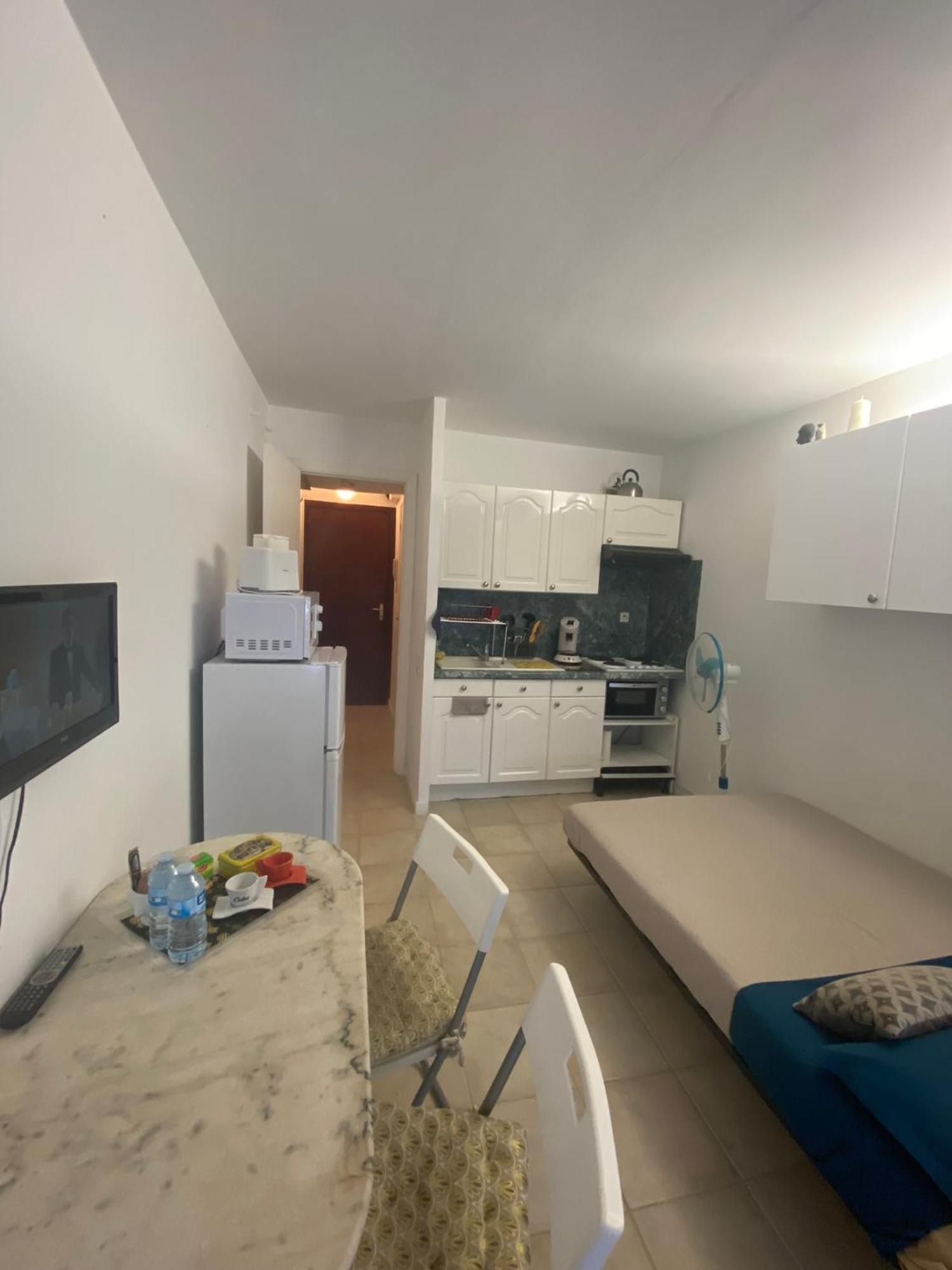 Joli Studio Neuf Av Terrasse A 50 M De La Mer Et Gare Рокбрюн-Кап-Мартен Екстер'єр фото