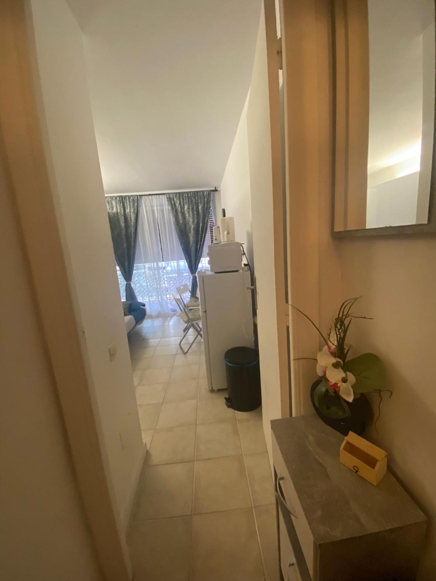 Joli Studio Neuf Av Terrasse A 50 M De La Mer Et Gare Рокбрюн-Кап-Мартен Екстер'єр фото
